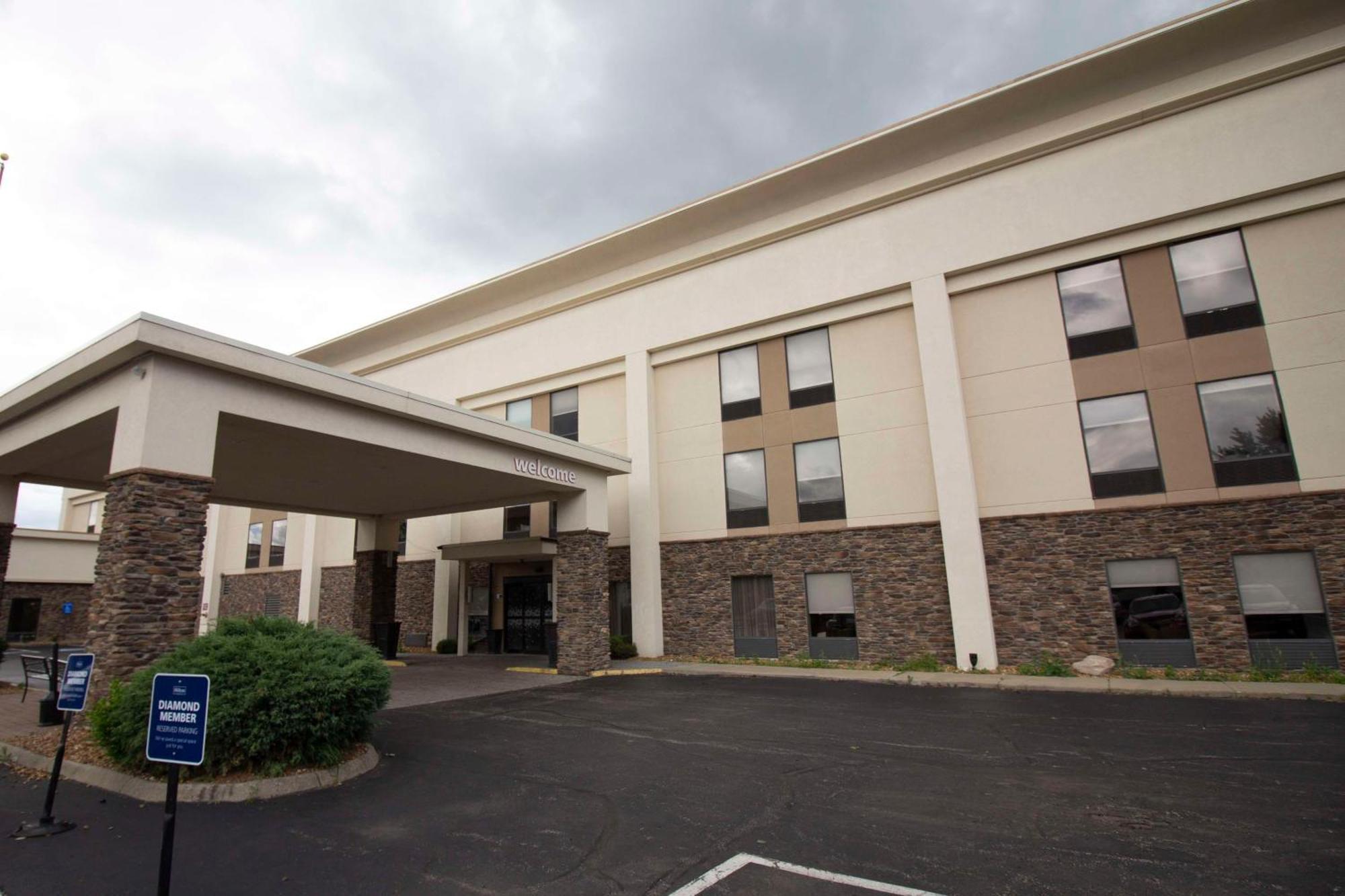 Hampton Inn Kent/Akron Area Exterior foto